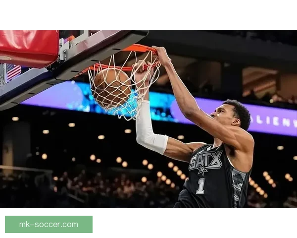 文班亚马谈准绝杀中投：为表现自豪但担忧自己变得自满